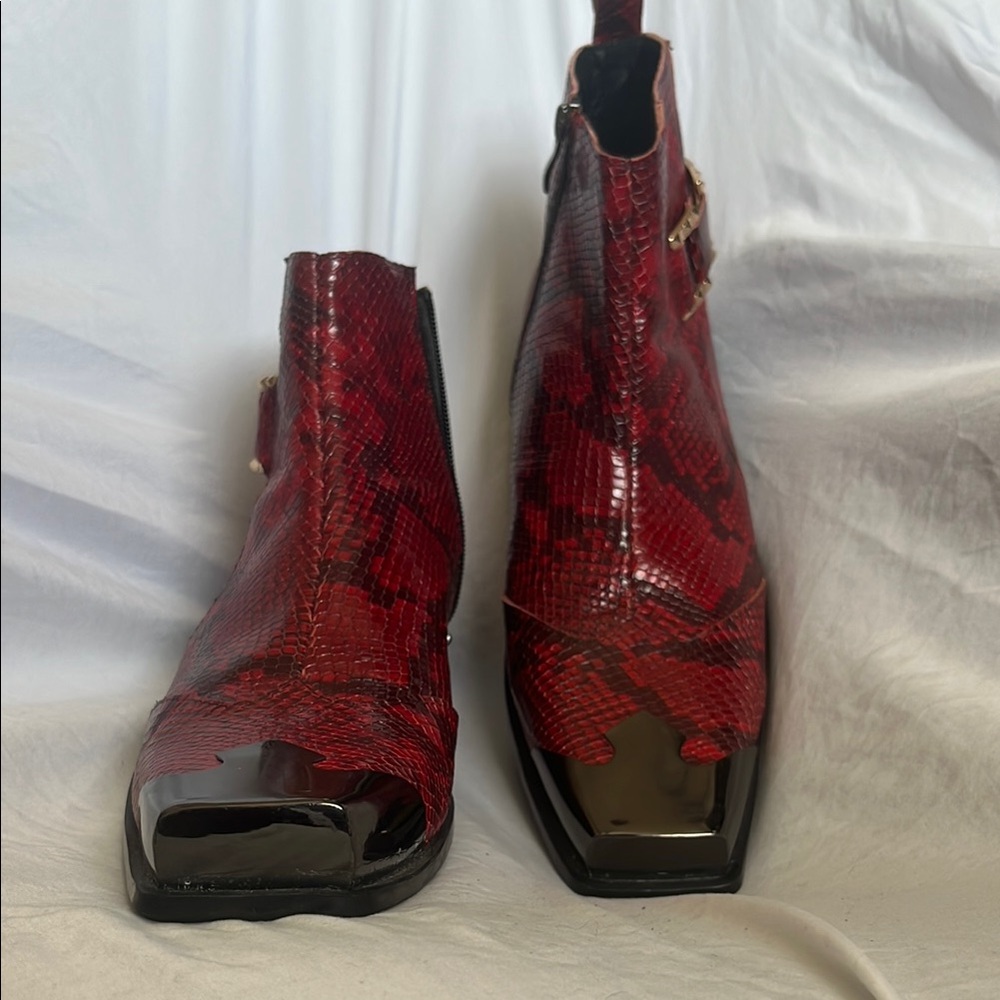 Source Unknown Red and Black Ankle Boots